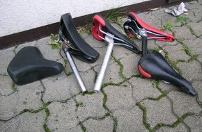 Polizeidirektion Göttingen: POL-GOE: (84/2006) Gestohlener Fahrradrahmen in Keller gefunden - 16-Jähriger unter Tatverdacht