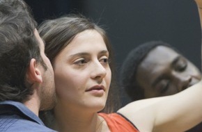 Migros-Genossenschafts-Bund Direktion Kultur und Soziales: PREMIO 2012: prix d'encouragement pour les arts de la scène Une promesse prometteuse en provenance de Lausanne