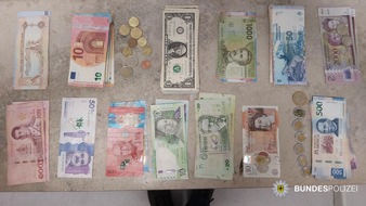 Bundespolizeidirektion M&uuml;nchen: Bundespolizeidirektion M&uuml;nchen: Ungew&ouml;hnlicher Fund in der S-Bahn // Ehrlicher Finder gibt umgerechnet 5.260 Euro ab