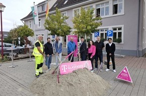 Deutsche Telekom AG: Bad S&auml;ckingen: Spatenstich f&uuml;r Glasfaserausbau