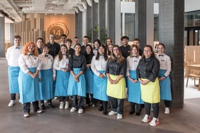 24 SV-Lernende übernehmen Restaurant am Flughafen Zürich für eine Woche