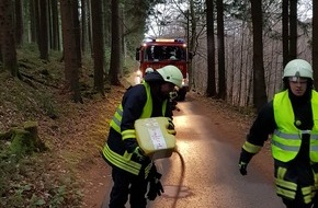 Freiwillige Feuerwehr Breckerfeld: FW-EN: Tragehilfe und Ölspur