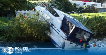 Polizei Duisburg: POL-DU: Castrop-Rauxel: gestrandetes Motorboot - Polizei ermittelt