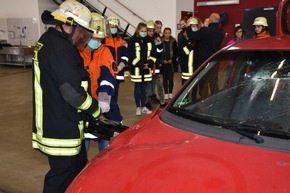 FW-DO: Girlsday 2016
MÄDCHEN-ZUKUNFTSTAG BEI DER FEUERWEHR