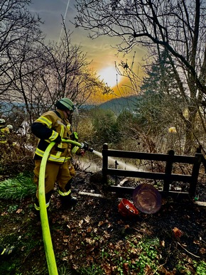 FW-EN: Unruhiges Wochenende f&uuml;r die Feuerwehr Herdecke - F&uuml;nf Eins&auml;tze im Stadtgebiet von Freitag bis Samstag