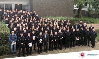 Polizei Braunschweig: POL-BS: Polizeidirektion Braunschweig begrüßt eine Vielzahl neuer Mitarbeiterinnen und Mitarbeiter