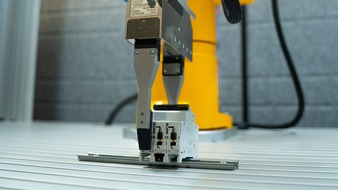 robominds GmbH: Forschungsprojekt KoKIRo / "Wir nähern uns der praktikablen Automatisierung von Montageprozessen mithilfe von KI endlich an."