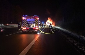 Feuerwehr Olpe: FW-OE: Linienbus brennt auf der Bundesautobahn völlig aus