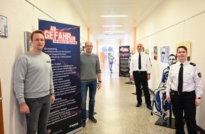 Polizeiinspektion Emsland/Grafschaft Bentheim: POL-EL: Meppen - Präventionsausstellung im Gymnasium Marianum eröffnet
