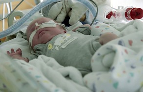 Helmholtz Zentrum München: Chronische Lungenerkrankungen bei Frühgeborenen gezielt erkennen
