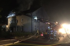 Freiwillige Feuerwehr Lügde: FW Lügde: Dachstuhlbrand in Bad Pyrmont