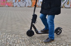 Deutsche Verkehrswacht e.V.: "14-jährige gehören mit Elektro-Rollern nicht auf die Straße" - DVW kritisiert Mindestalters und zulässige Verkehrsflächen bei Elektrokleinstfahrzeugen