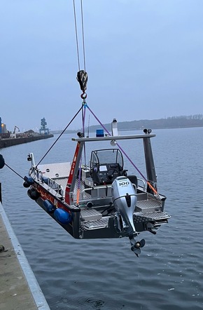FW-OE: Neues Mehrzweckboot für die Feuerwehr Olpe