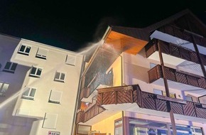Kreisfeuerwehrverband Calw e.V.: KFV-CW: Brand in Mehrfamilienhaus in Bad Herrenalb - Schnelles Eingreifen verhindert gr&ouml;&szlig;eren Schaden