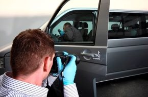 Polizei Rhein-Erft-Kreis: POL-REK: Navigationsgeräte und Airbags gestohlen - Frechen