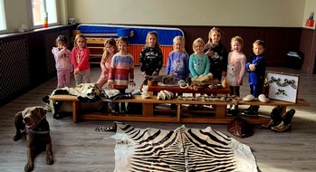 Hauptzollamt Gießen: HZA-GI: Spannender Zoll-Besuch in Laufdorf - Vorschulkinder erleben Artenschutz hautnah