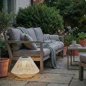 Sundown Glow: Lampenwelt.de pr&auml;sentiert Lichtideen f&uuml;r lange Sommerabende im Garten