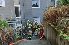 Feuerwehr Haan: FW-HAAN: Brand in einem Treppenraum eines Mehrfamilienhauses