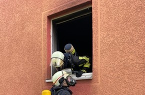 Feuerwehr Bochum: FW-BO: Zimmerbrand in Gerthe - Rauchmelder verhindert Ausbreitung