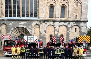 Feuerwehr Xanten: FW Xanten: Ausbildung zum Drehleitermaschinisten abgeschlossen