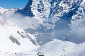 Schilthornbahn AG: Pünktlich zum Ferienbeginn: Beste Pistenverhältnisse im Skigebiet Mürren - Schilthorn (BILD)