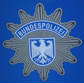 Bundespolizeidirektion München: Schleusung Im Fernbus - Bundespolizei ...