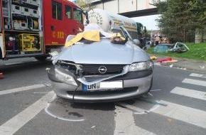 Polizei Düren: POL-DN: Zusammenstoß im Kreisverkehr