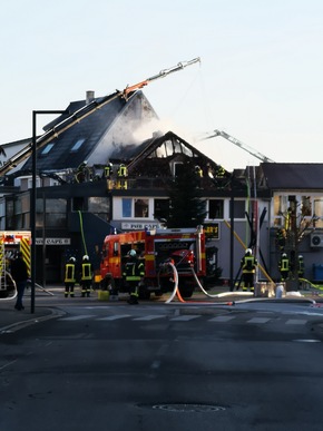 KFV Sigmaringen: Einsatzstelle: Offener Dachstuhlbrand am Boulay-Platz in Mengen 01.01.2026