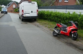 Polizeiinspektion Cuxhaven: POL-CUX: Verkehrsunfall in Hechthausen - Jugendlicher muss auf seinem Roller entgegenkommendem Transporter ausweichen und wird leicht verletzt (Lichtbild in der Anlage)