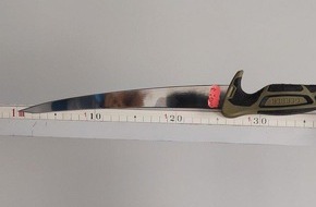 Bundespolizeidirektion Sankt Augustin: BPOL NRW: Zweitverstoß gegen Allgemeinverfügung: Bundespolizei kontrolliert 59-Jährigen mit Messer am Kölner Hauptbahnhof