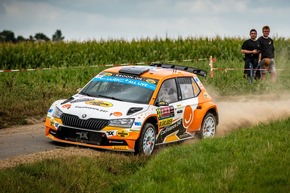 Ypern-Rallye Belgien: SKODA Fahrer Andreas Mikkelsen baut WRC2-Tabellenführung weiter aus