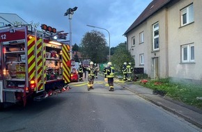 Feuerwehr der Stadt Arnsberg: FW-AR: Löschzug Neheim übt Ernstfall in Abrisshaus