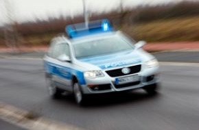 Polizei Rhein-Erft-Kreis: POL-REK: Verkehrsunfall auf Parkplatz - Kerpen