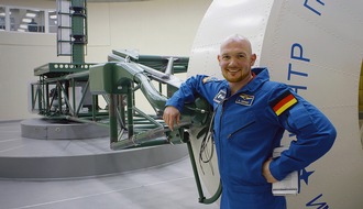 3sat: 3sat-Dokumentation "Reise zu neuen Horizonten" begleitet ISS-Kommandant Alexander Gerst ins Weltall