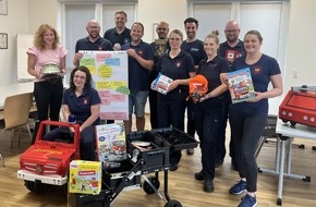 Feuerwehr Beverungen: FW Beverungen: Erfolgreiches Grundlagenseminar zur Brandschutzerziehung bei der Feuerwehr Beverungen / Feuerwehrangeh&ouml;rige qualifizieren sich f&uuml;r die wichtige Pr&auml;ventionsarbeit