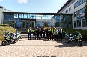 Polizeipräsidium Osthessen: POL-OH: Biker-Safety-Tour der Polizei: Motorradfahrer schlängeln sich im Konvoi durch die Rhön und den Vogelsbergkreis