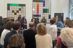 Mannheimer Versicherung AG: Pressemitteilung: Über Kunst lässt sich vortrefflich streiten