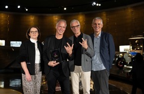 Motor Presse Stuttgart, AUTO MOTOR UND SPORT: Preis von Turi.Moove für überragende Marketing-Performance / Award CMO Mobility of the year 2025 verliehen: Cupra-Vorstand Sven Schuwirth ausgezeichnet