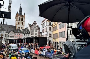 Polizeipr&auml;sidium Trier: POL-PPTR: Friedlich und feierlustig: Das Rosenmontags-Fazit im Polizeipr&auml;sidium Trier