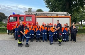 Freiwillige Feuerwehr Kalkar: Feuerwehr Kalkar: Atemschutzattrappen für die Jugendfeuerwehr Kalkar