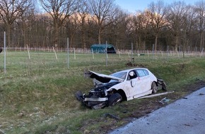 Kreisfeuerwehrverband Segeberg: FW-SE: Tödlicher Verkehrsunfall mit Massenanfall von Verletzten