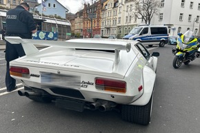 POL-OH: Kontrollen an "(C-)Karfreitag" Polizei Osthessen zieht Bilanz: Fahrzeugliebhaber hielten sich überwiegend an die "Verkehrsregeln"