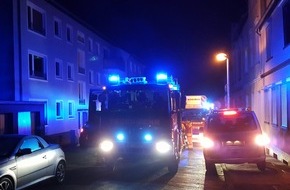 Feuerwehr Heiligenhaus: FW-Heiligenhaus: Einsatzkräfte mit Böllern beworfen (Meldung 1/2017)