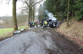 Polizeidirektion Neuwied/Rhein: POL-PDNR: Schwerer Verkehrsunfall mit Lkw und unerlaubtem Entfernen von der Unfallstelle