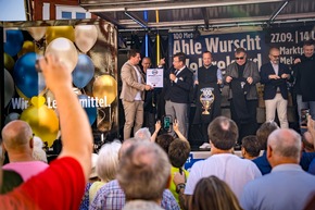 Ultralang und lecker dieser Weltrekord – Melsungen präsentiert die »längste Ahle Wurscht« der Welt