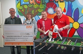 DAK-Gesundheit: DAK-Beschäftigte und Haema spenden 1.000 Euro an das Lacrima Kinder- und Jugendtrauerzentrum