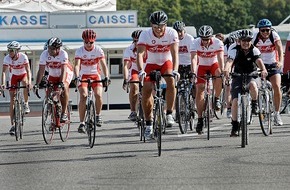 Schweizerische Herzstiftung / Fondation Suisse de Cardiologie / Fondazione Svizzera di Cardiologia: Partenza del Tour de Coeur nel circo Knie / Specialisti del cuore e personaggi di spicco intraprendono un tour in bicicletta a scopi benefici a ...