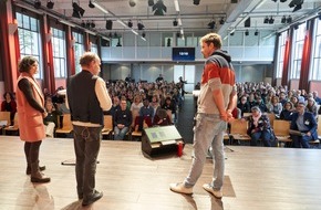 Caritas Schweiz / Caritas Suisse: 280 Fachleute aus Politik, Wirtschaft und Sozialbereich am Caritas-Forum in Bern / Soziale Ungleichheit und Armut hängen zusammen