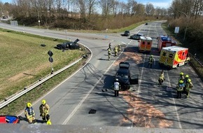 Feuerwehr Detmold: FW-DT: Verkehrsunfall auf dem Nordring