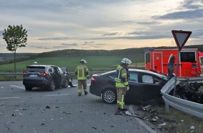 Kreispolizeibehörde Höxter: POL-HX: 60.000 Schaden bei Unfall auf der B 7